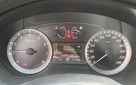 Nissan Tiida, 2015 год, 950 000 рублей, 4 фотография