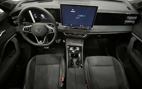 Volkswagen Tiguan II, 2026 год, 4 549 000 рублей, 18 фотография