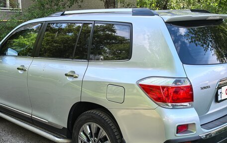 Toyota Highlander III, 2013 год, 2 150 000 рублей, 5 фотография
