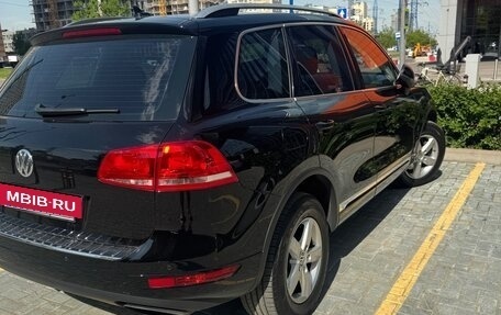 Volkswagen Touareg III, 2011 год, 2 100 000 рублей, 6 фотография