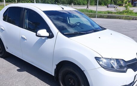 Renault Logan II, 2015 год, 670 000 рублей, 7 фотография