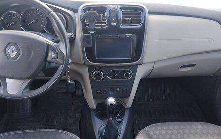 Renault Logan II, 2015 год, 670 000 рублей, 10 фотография