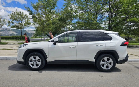 Toyota RAV4, 2019 год, 3 500 000 рублей, 13 фотография