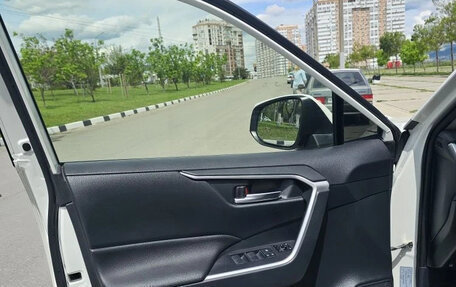 Toyota RAV4, 2019 год, 3 500 000 рублей, 5 фотография