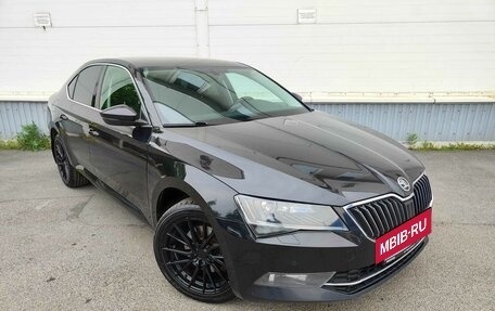 Skoda Superb III рестайлинг, 2016 год, 1 700 000 рублей, 3 фотография
