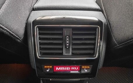 Skoda Superb III рестайлинг, 2016 год, 1 700 000 рублей, 24 фотография