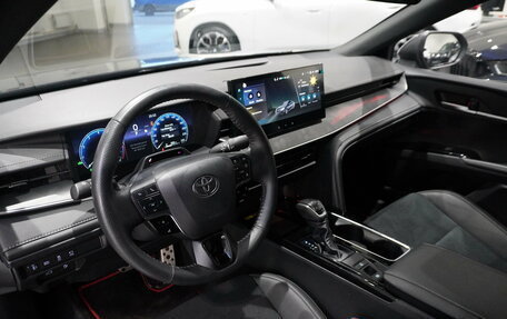 Toyota Camry, 2025 год, 3 990 000 рублей, 7 фотография