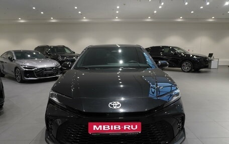Toyota Camry, 2025 год, 3 990 000 рублей, 2 фотография