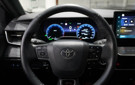 Toyota Camry, 2025 год, 3 990 000 рублей, 15 фотография