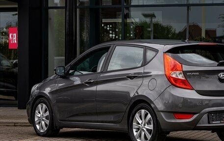 Hyundai Solaris II рестайлинг, 2012 год, 855 000 рублей, 10 фотография