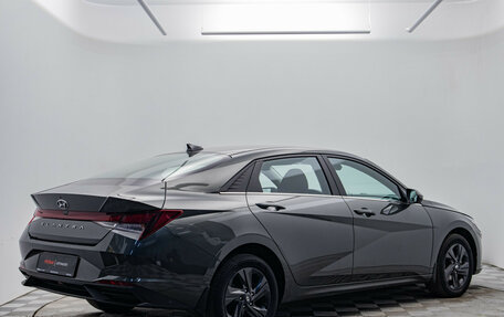 Hyundai Elantra, 2021 год, 1 980 000 рублей, 6 фотография