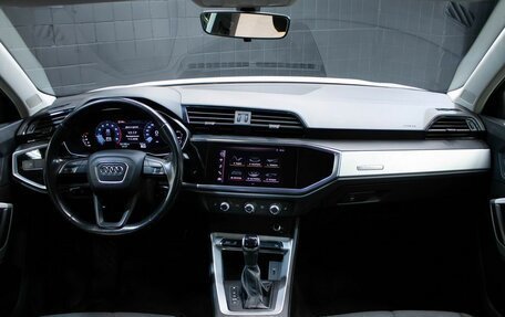 Audi Q3, 2021 год, 2 447 000 рублей, 10 фотография