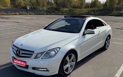Mercedes-Benz E-Класс, 2011 год, 1 400 000 рублей, 1 фотография