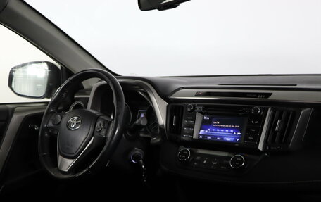 Toyota RAV4, 2016 год, 2 299 990 рублей, 12 фотография