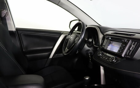 Toyota RAV4, 2016 год, 2 299 990 рублей, 14 фотография