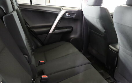 Toyota RAV4, 2016 год, 2 299 990 рублей, 23 фотография