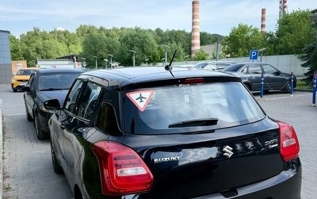 Suzuki Swift V, 2022 год, 1 550 000 рублей, 2 фотография