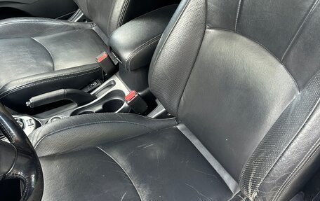 Peugeot 4007, 2009 год, 900 000 рублей, 9 фотография