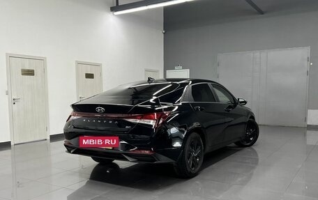 Hyundai Elantra, 2021 год, 1 915 000 рублей, 2 фотография