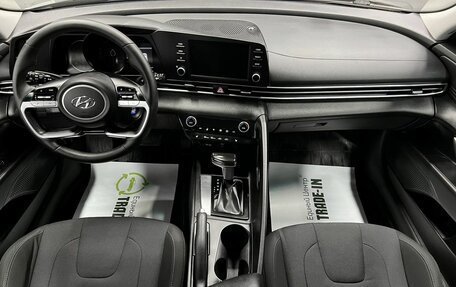 Hyundai Elantra, 2021 год, 1 915 000 рублей, 11 фотография