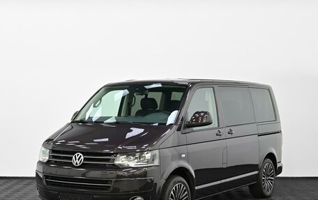 Volkswagen Caravelle T5, 2013 год, 2 299 000 рублей, 3 фотография