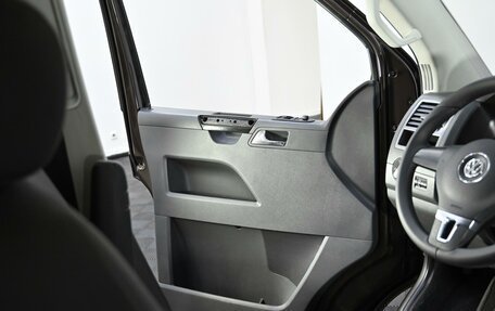 Volkswagen Caravelle T5, 2013 год, 2 299 000 рублей, 10 фотография