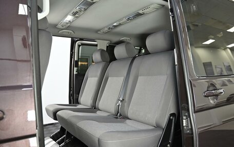 Volkswagen Caravelle T5, 2013 год, 2 299 000 рублей, 13 фотография