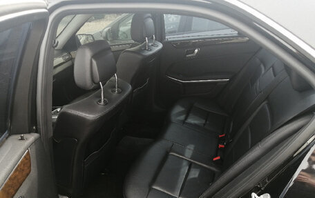 Mercedes-Benz E-Класс, 2012 год, 980 000 рублей, 14 фотография