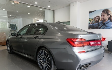 BMW 7 серия, 2017 год, 4 500 000 рублей, 6 фотография