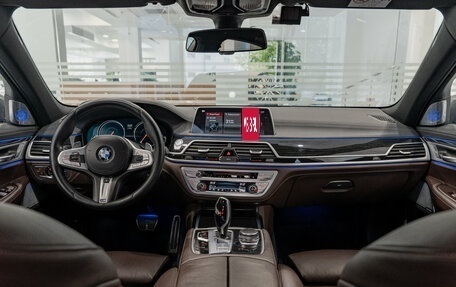 BMW 7 серия, 2017 год, 4 500 000 рублей, 10 фотография