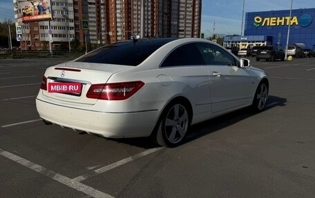 Mercedes-Benz E-Класс, 2011 год, 1 400 000 рублей, 4 фотография