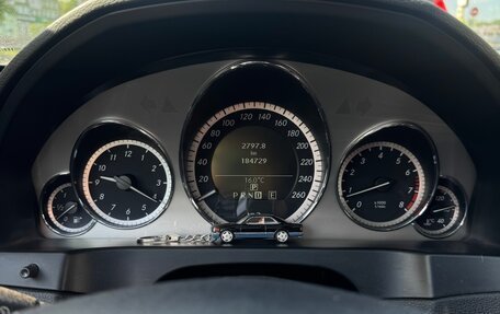 Mercedes-Benz E-Класс, 2011 год, 1 400 000 рублей, 9 фотография