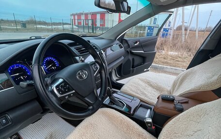 Toyota Camry, 2017 год, 2 500 000 рублей, 15 фотография