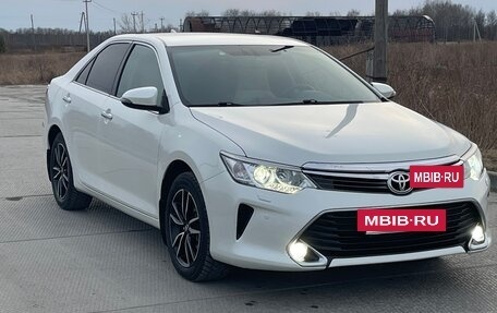 Toyota Camry, 2017 год, 2 500 000 рублей, 3 фотография