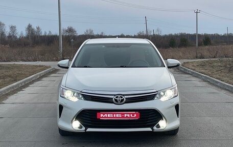 Toyota Camry, 2017 год, 2 500 000 рублей, 4 фотография