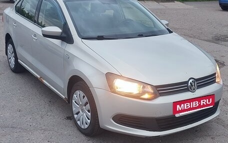 Volkswagen Polo VI (EU Market), 2012 год, 600 000 рублей, 10 фотография