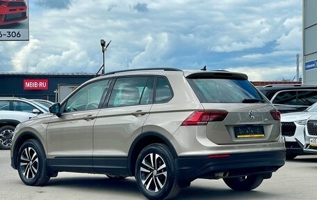 Volkswagen Tiguan II, 2019 год, 2 219 000 рублей, 3 фотография