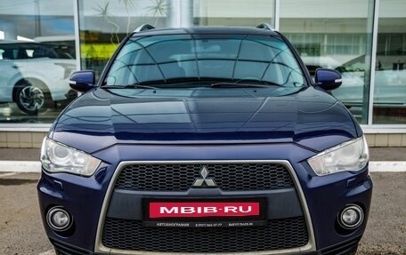 Mitsubishi Outlander III рестайлинг 3, 2010 год, 988 000 рублей, 2 фотография