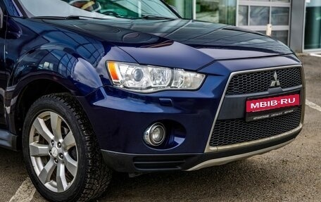 Mitsubishi Outlander III рестайлинг 3, 2010 год, 988 000 рублей, 10 фотография