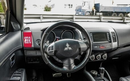 Mitsubishi Outlander III рестайлинг 3, 2010 год, 988 000 рублей, 14 фотография