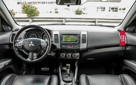 Mitsubishi Outlander III рестайлинг 3, 2010 год, 988 000 рублей, 13 фотография