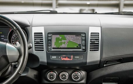Mitsubishi Outlander III рестайлинг 3, 2010 год, 988 000 рублей, 20 фотография