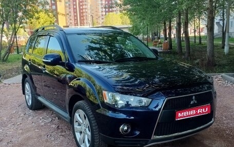 Mitsubishi Outlander III рестайлинг 3, 2011 год, 1 000 000 рублей, 1 фотография
