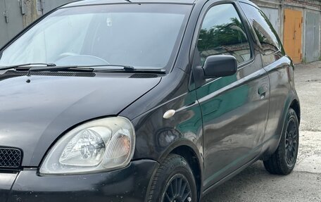 Toyota Vitz, 2000 год, 315 000 рублей, 1 фотография