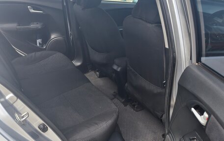 Honda Insight II рестайлинг, 2012 год, 920 000 рублей, 7 фотография