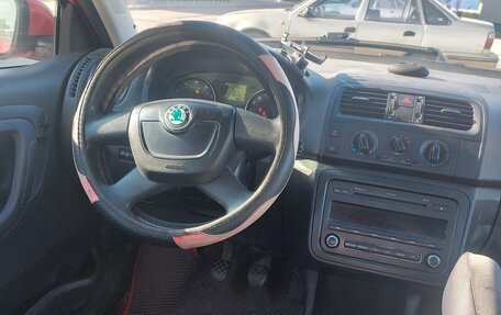 Skoda Fabia II, 2010 год, 700 000 рублей, 9 фотография