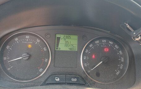 Skoda Fabia II, 2010 год, 700 000 рублей, 11 фотография