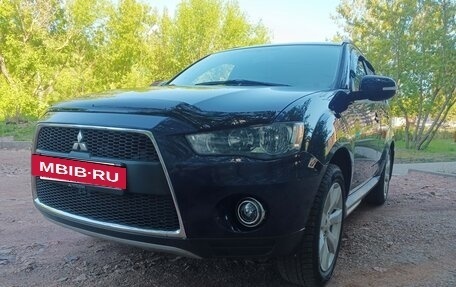 Mitsubishi Outlander III рестайлинг 3, 2011 год, 1 000 000 рублей, 7 фотография