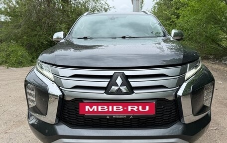 Mitsubishi Pajero Sport III рестайлинг, 2021 год, 2 899 000 рублей, 2 фотография