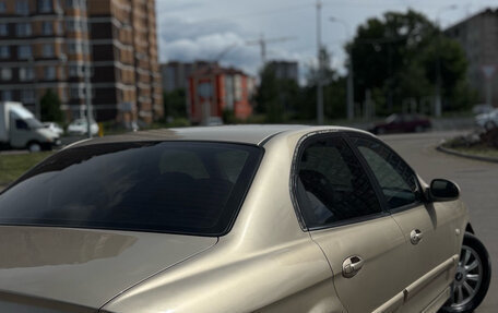 Hyundai Sonata IV рестайлинг, 2005 год, 530 000 рублей, 3 фотография